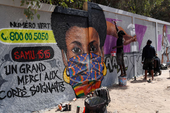 استخدام فن الجرافيتى لتوعية المواطنين في داكار بالسنغال