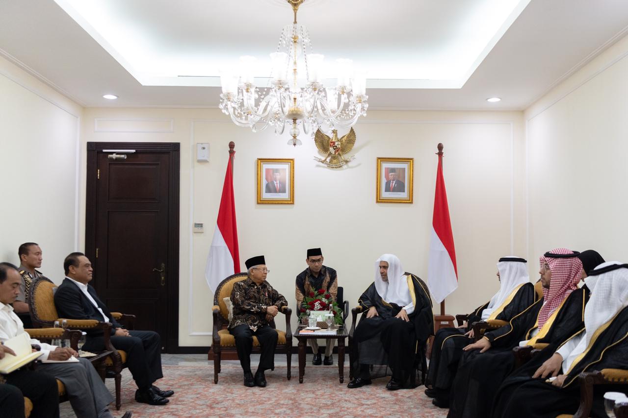 الرئيس الإندونيسي يستقبل أمين عام رابطة العالم الاسلامى (2)