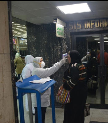 المطارات المصرية ترفع درجات الاستعداد القصوى لمواجهة كورونا (9)