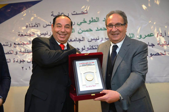 جامعة مصر للعلوم والتكنولوجيا تحتفل بحصول كلية الصيدلة على شهادة الاعتماد (7)