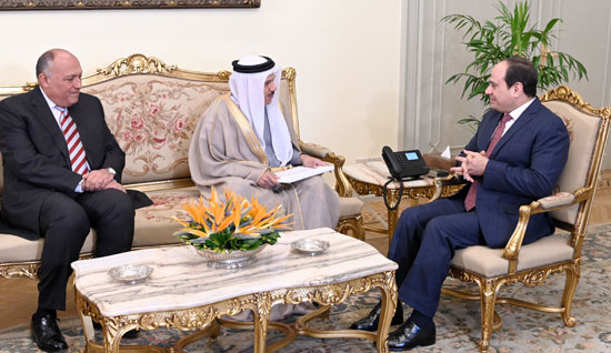 السيد الرئيس يستقبل وزير خارجية مملكة البحرين (2)