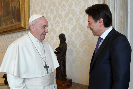 البابا فرنسيس يلتقى رئيس وزراء إيطاليا  (1)
