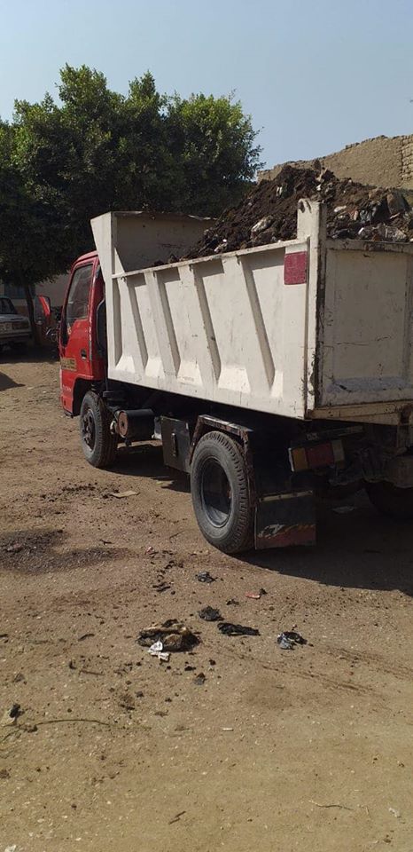 رفع المخلفات والقمامة من قرى سوهاج (11) - Copy - Copy