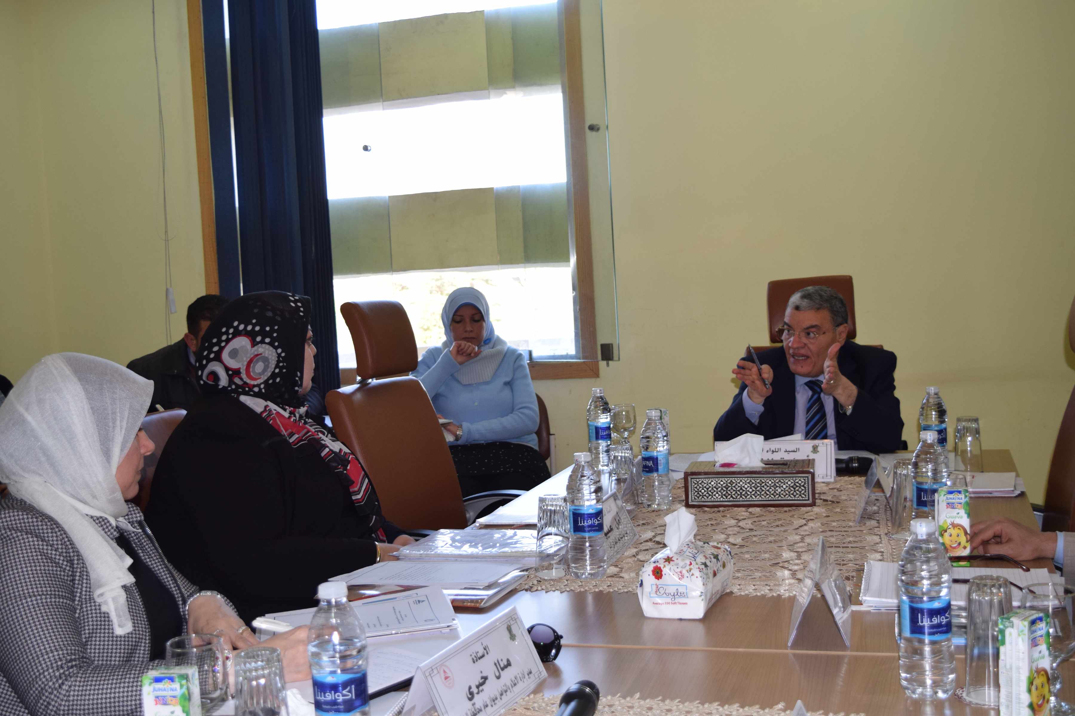 اجتماع مجلس أمناء مكتبة مصر العامة بحضور محافظ المنيا (1)