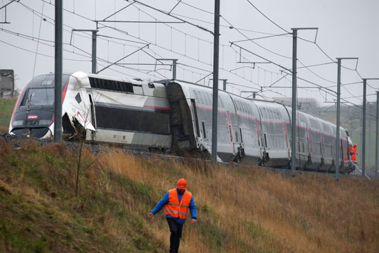 حادث قطار فى فرنسا