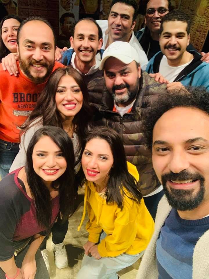 صور.. شيكو عن أبطال 