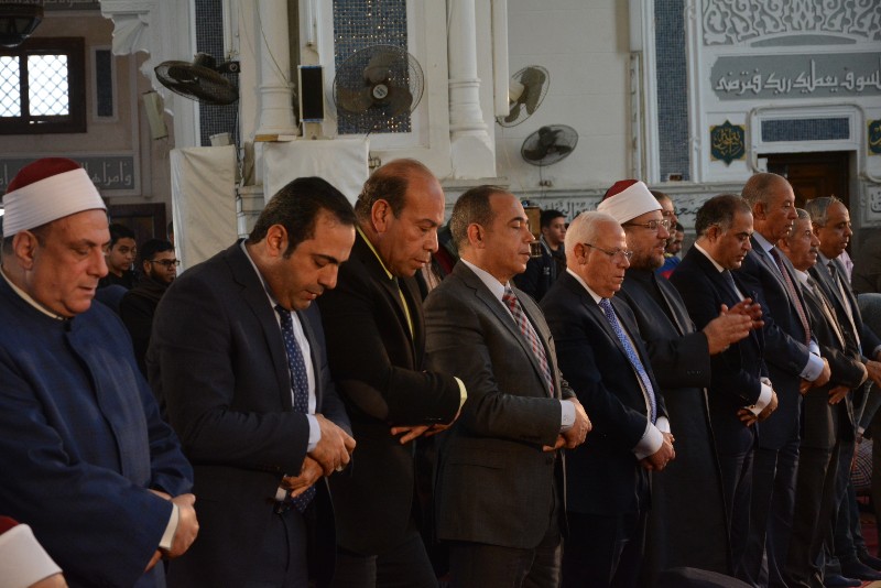 وزير الأوقاف ومحافظ بورسعيد يفتتحان المجمع الإسلامى ببورفؤاد بعدتطويره (2)