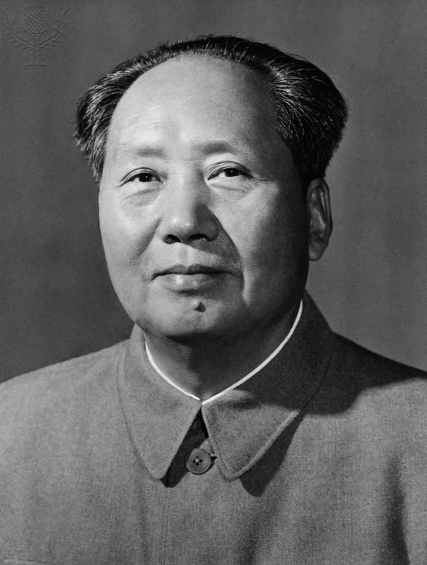 39-chairman-mao-in-1963.-wikimedia-commons