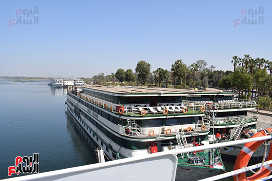 حركة المراكب النيلية بالأقصر (6)
