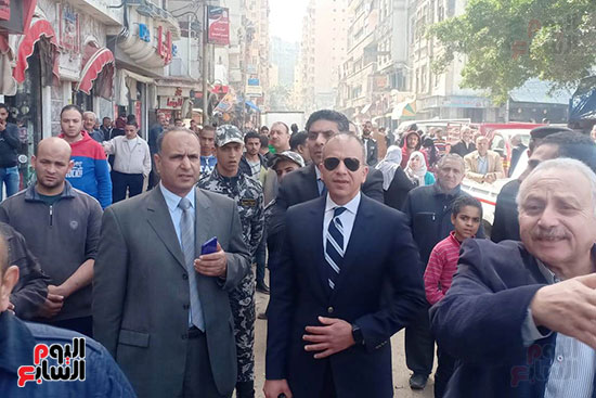 الرقابة الإدارية بالإسكندرية تضرب بيد من حديد على الأسواق (18)