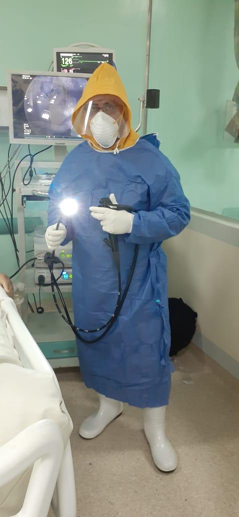 نجاح فريق طبى  بكلية الطب جامعة حلوان  فى إنقاذ مريض  بمستشفى العزل  15 مايو  (4)