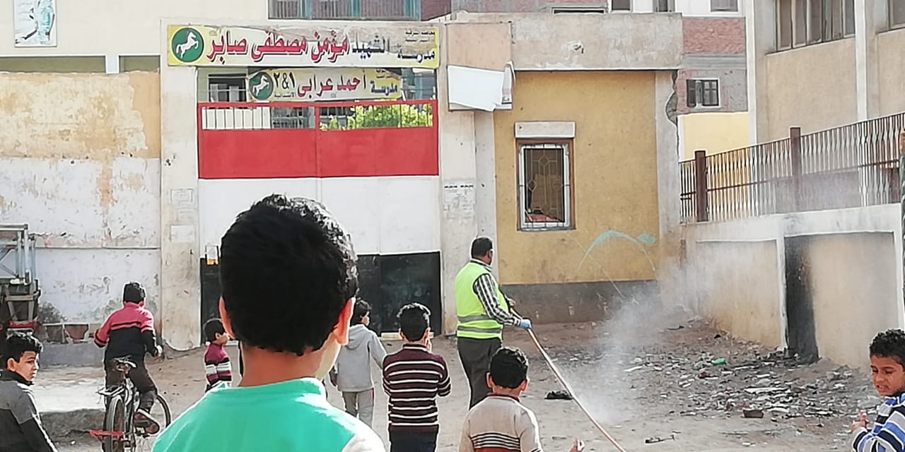حملات مكبرة لتعقيم الأكمنة والمنشأت الحكومية بمدينة بلبيس بالشرقية (2)