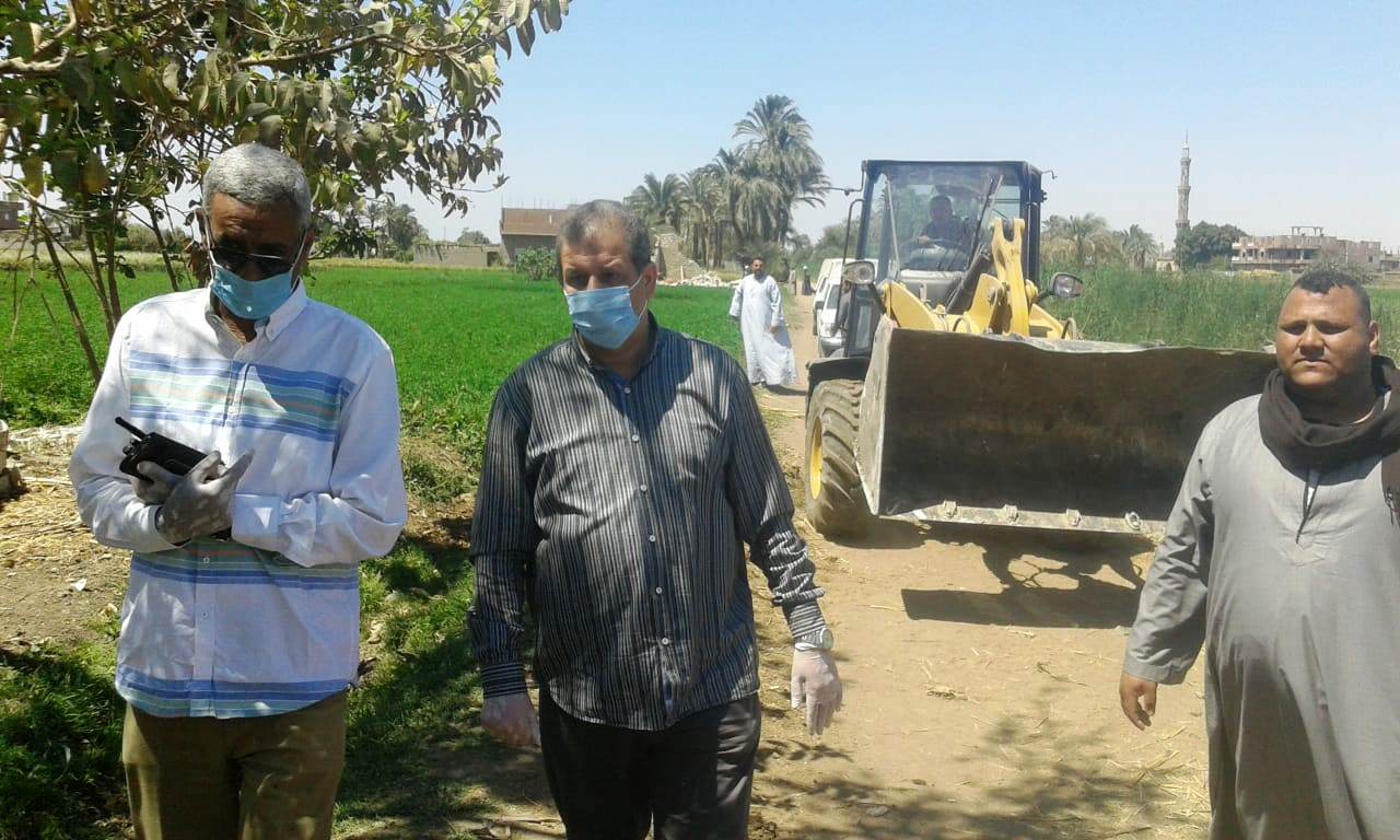 استمرار حملات إزالة مخالفات البناء والتعدي على الارض الزراعية بمراكز المحافظة (13)