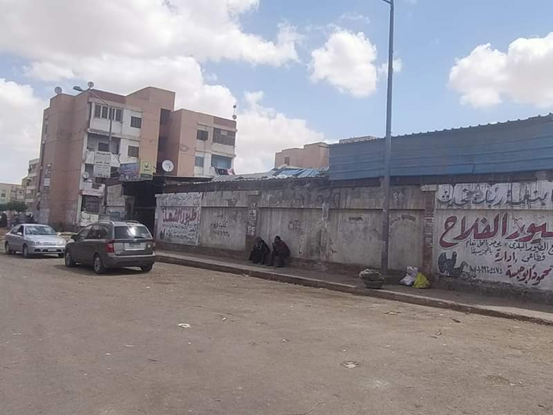 غلق سوق المنطقة الرابعة بمدينة السادات (2)
