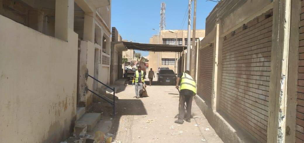 تعقيم صناديق القمامة وحملات نظافة لمواجهة كورونا بمدينة القصير (2)