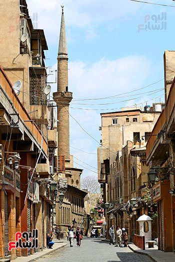 اغلاق محلات شارع المعز (2)