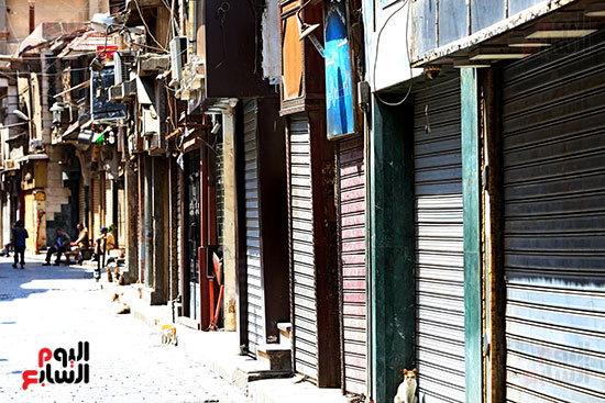 اغلاق محلات شارع المعز (10)