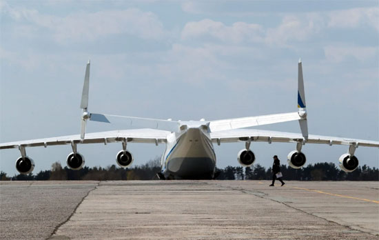 طائرة-شحن-عملاقة-تستعد-للتحرك-من-أوكرانيا-إلى-الصين-للحصول-على-بضائع-طبية