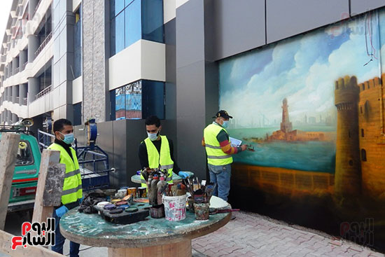 عمال مشروعات ميناء الإسكندرية يلتزمون بالإجراءات الوقائية (15)