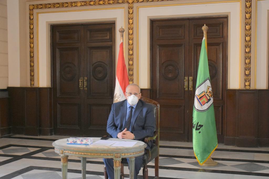 اجتماع رئيس جامعة القاهرة (5)