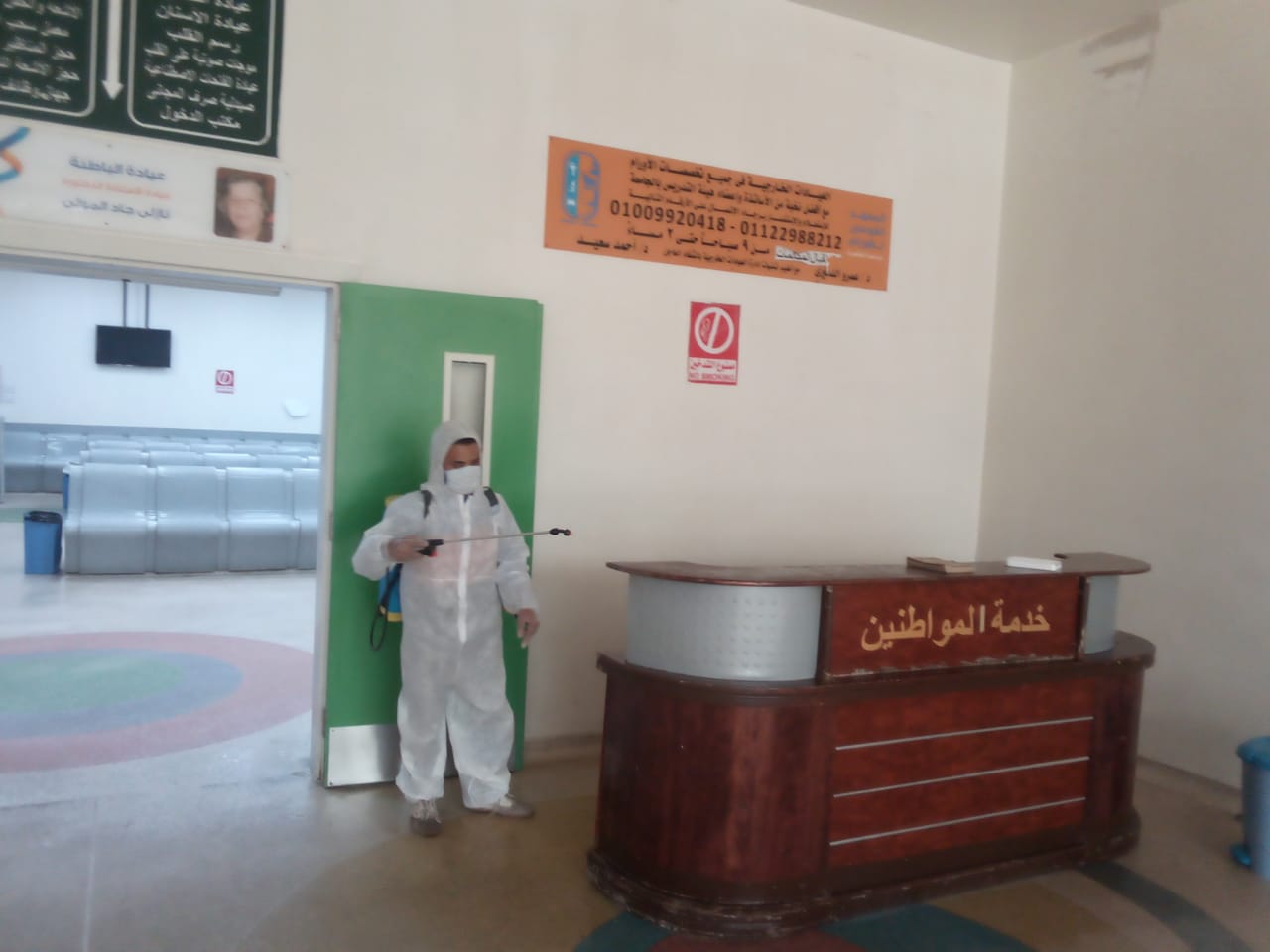 استمرار عمليات تعقيم وتطهير مستشفيات جامعة القاهرة لمكافحة انتشار كورونا (6)