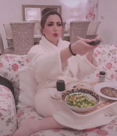 الأكل سيد الموقف نسرين طافش فعاليات الحجر المنزلى مستمرة
