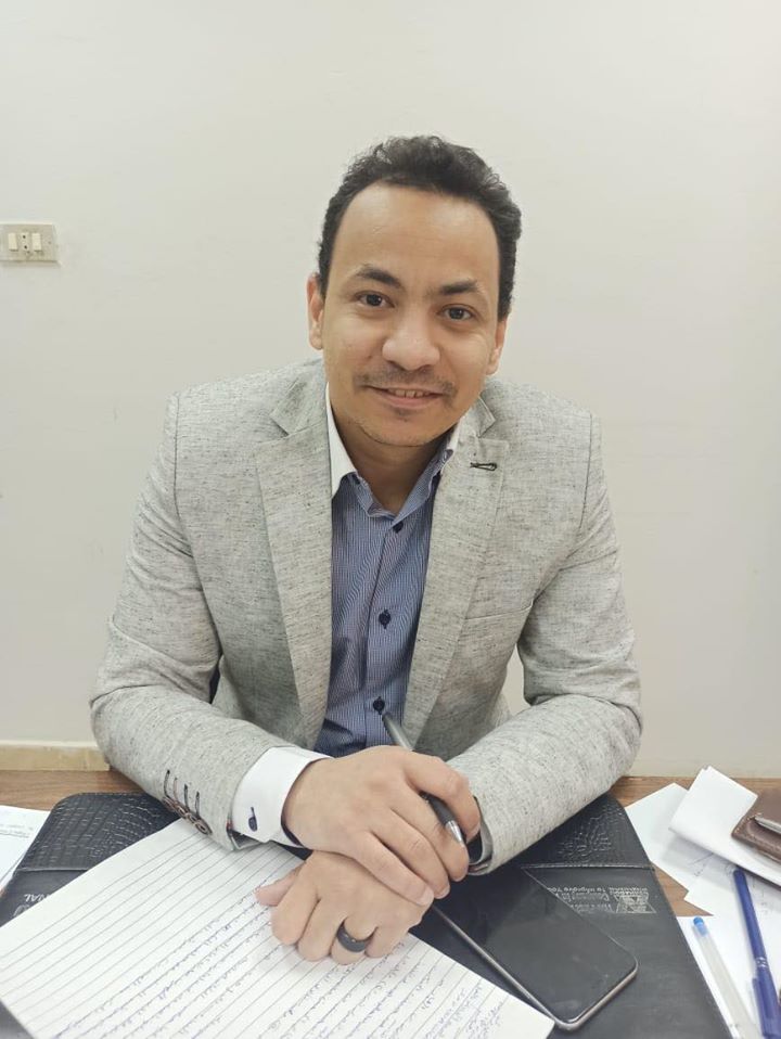 الدكتور محمد الرملى مدير مستشفى حميات الأقصر