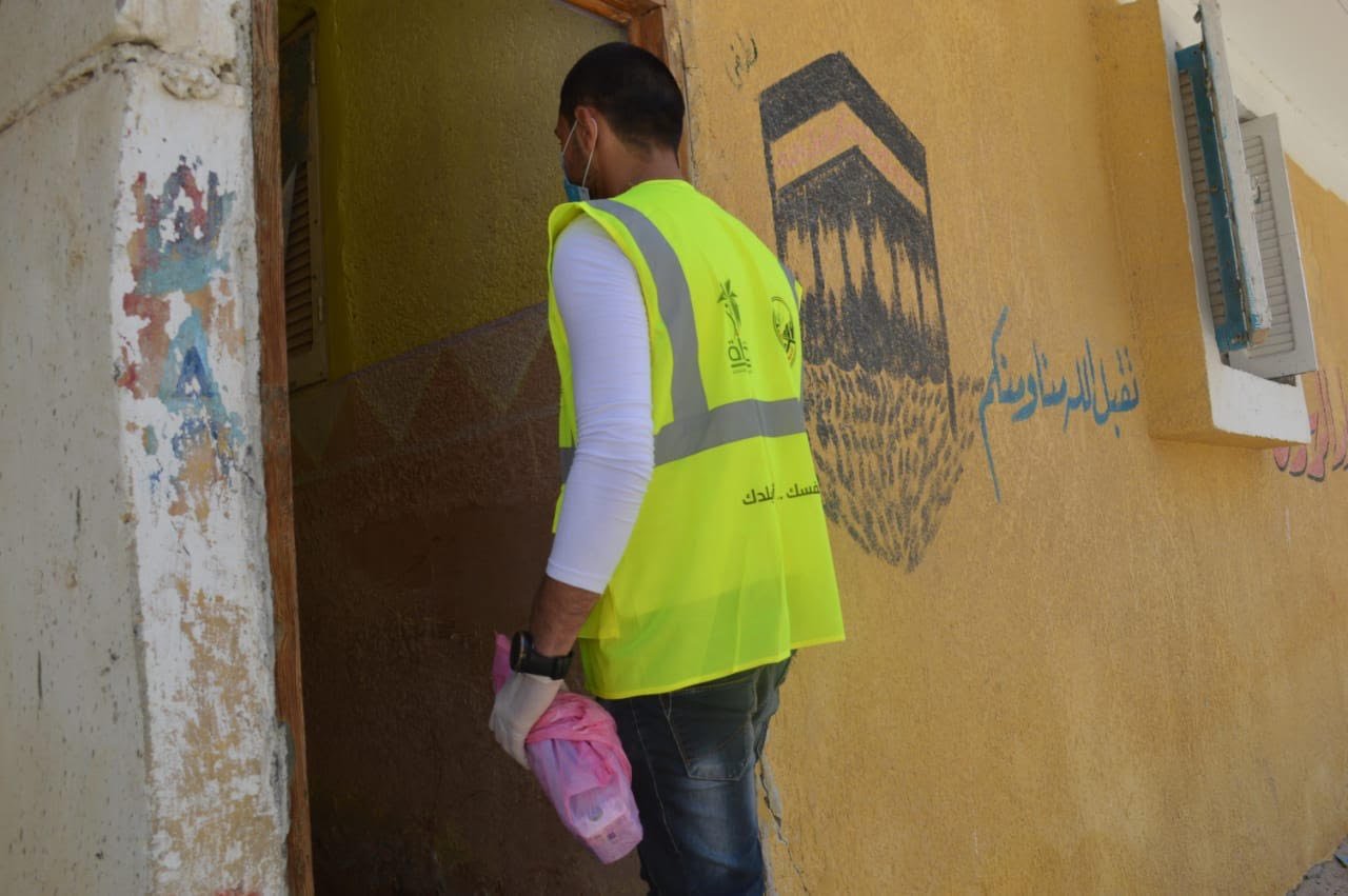 حملة توفير أدوات تطهير بشمال سيناء (10)