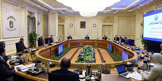 اجتماع اللجنة العليا لادارة ازمة كورونا  (4)