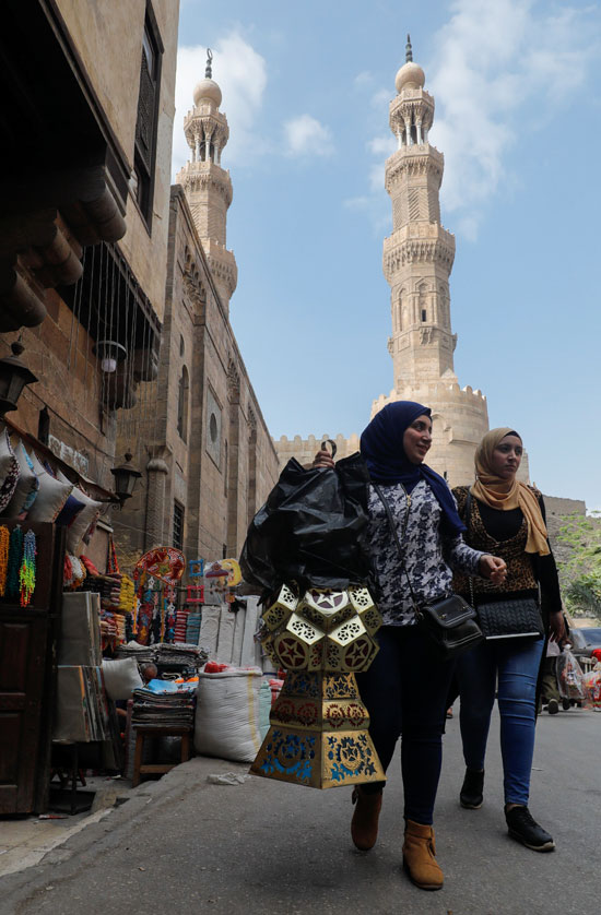 أجواء-رمضان--في-باب-زويلة-بالقاهرة