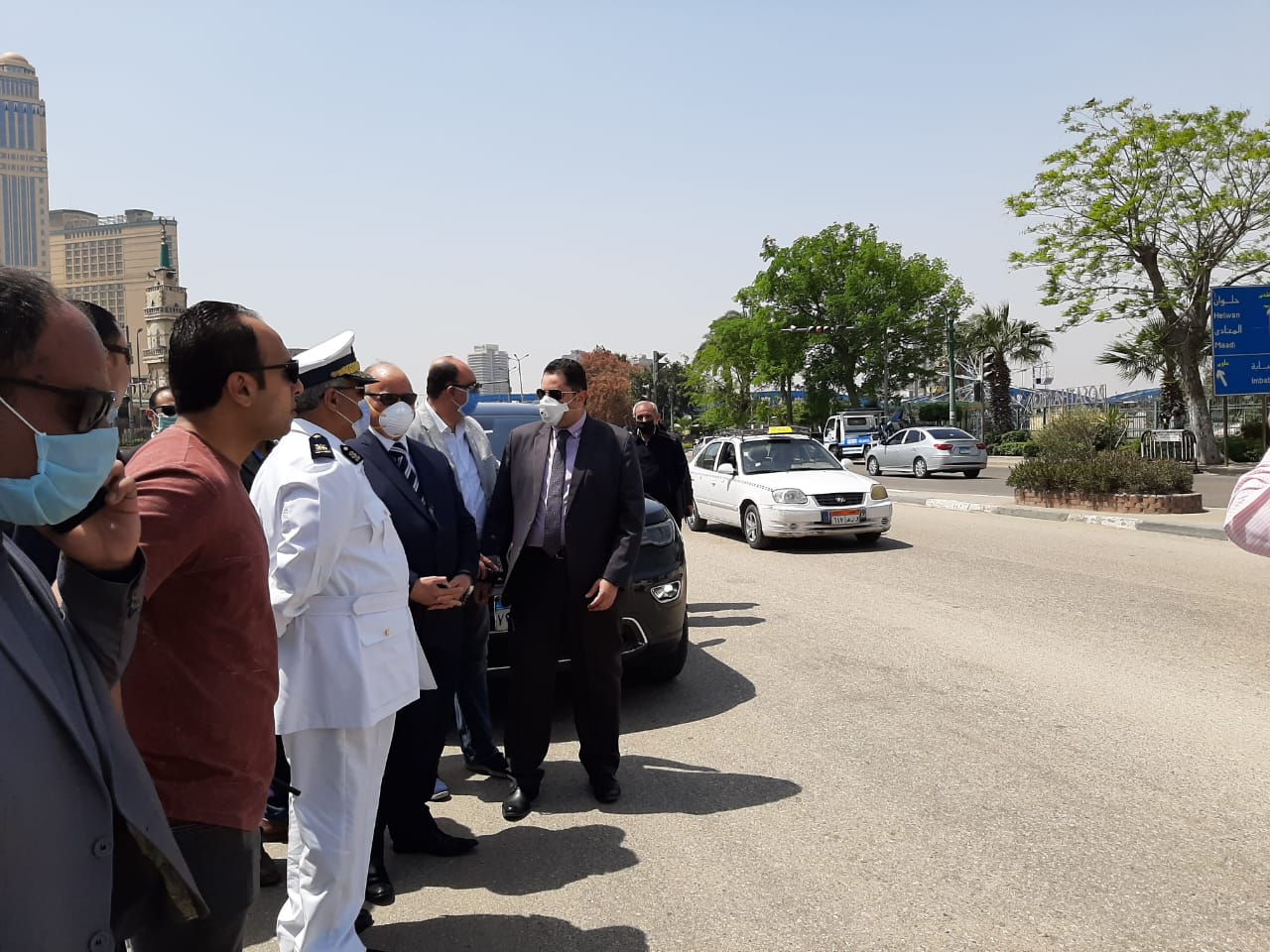 محافظ القاهرة يتفقد شوارع العاصمة لمتابعة الالتزام بقرارت شم النسيم (2)