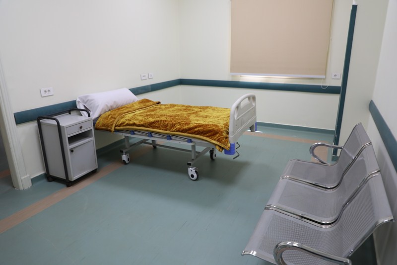 محافظ المنوفية يتفقد مستشفى الباجور (4)