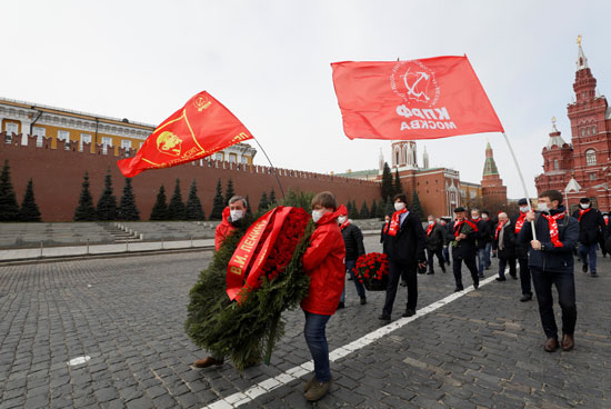 مسيرة محدودة لإحياء ذكرى ميلاد لينين