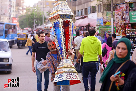 فوانيس رمضان تزين شوارع السيدة زين (14)