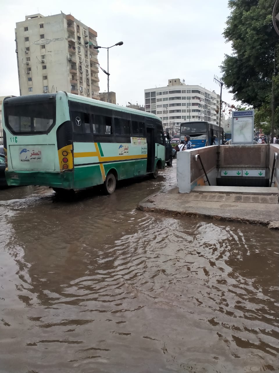 غرق شارع شبرا بالمياه  (4)