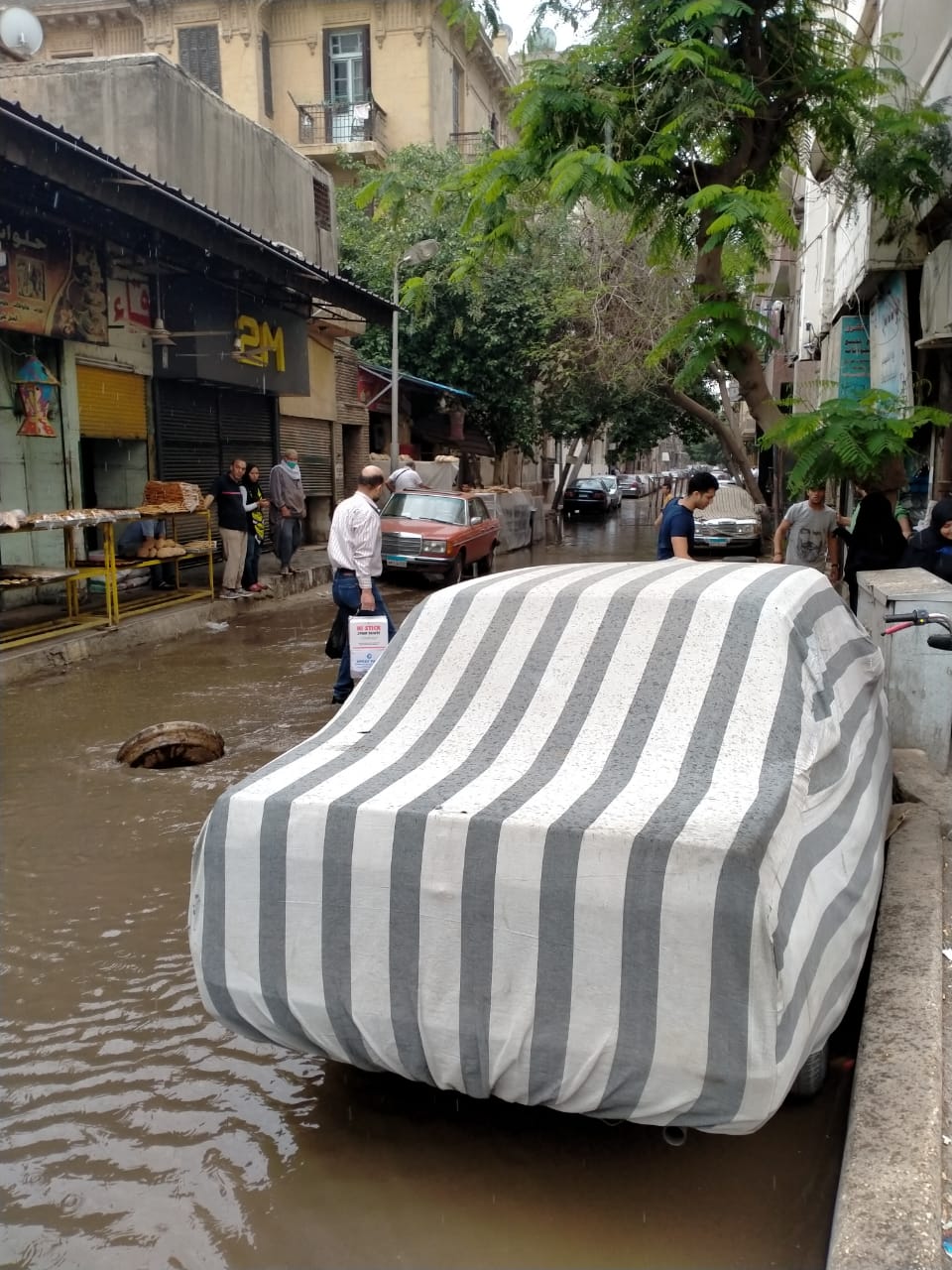 غرق شارع شبرا بالمياه  (3)