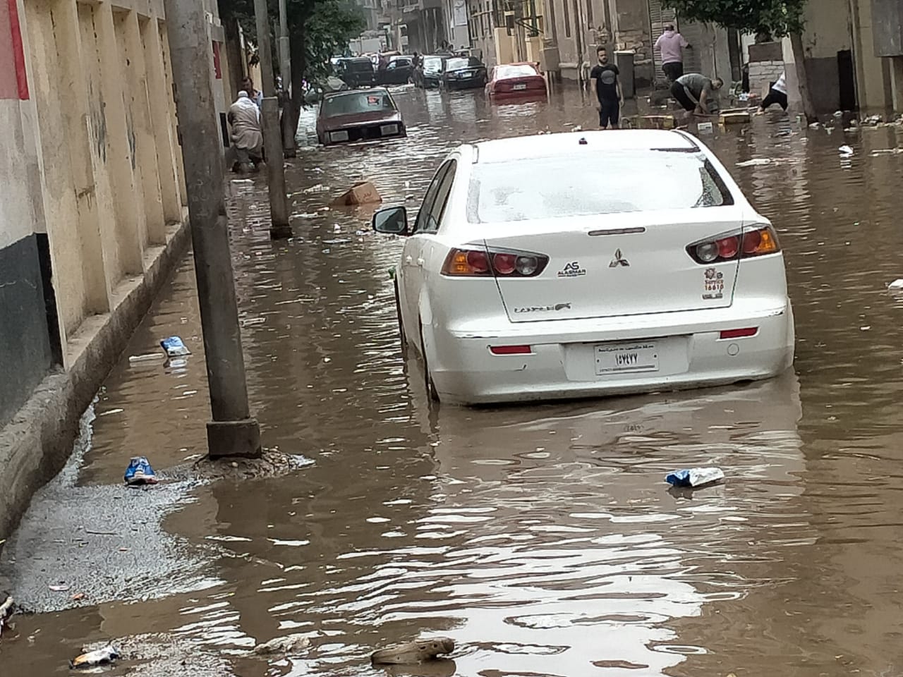 غرق شارع شبرا بالمياه  (1)