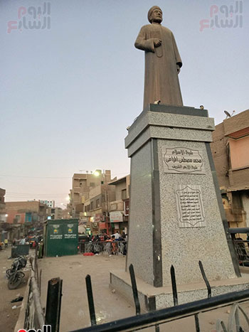 تمثال الإمام المراغى شيخ الأزهر (8)