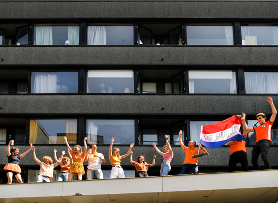 عدد من مواطنى هولندا أصروا على الاحتفال بعيد ميلاد الملك