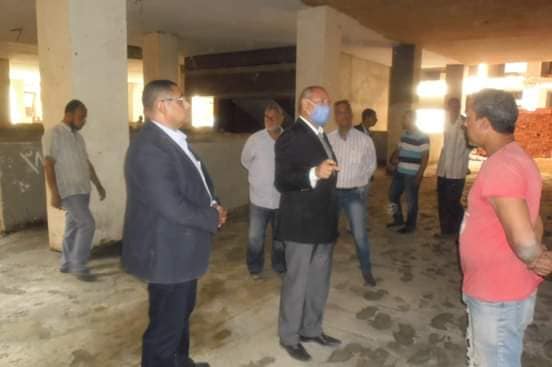 نائب محافظ القاهرة يتفقد تشطيبات سوق المطرية (3)