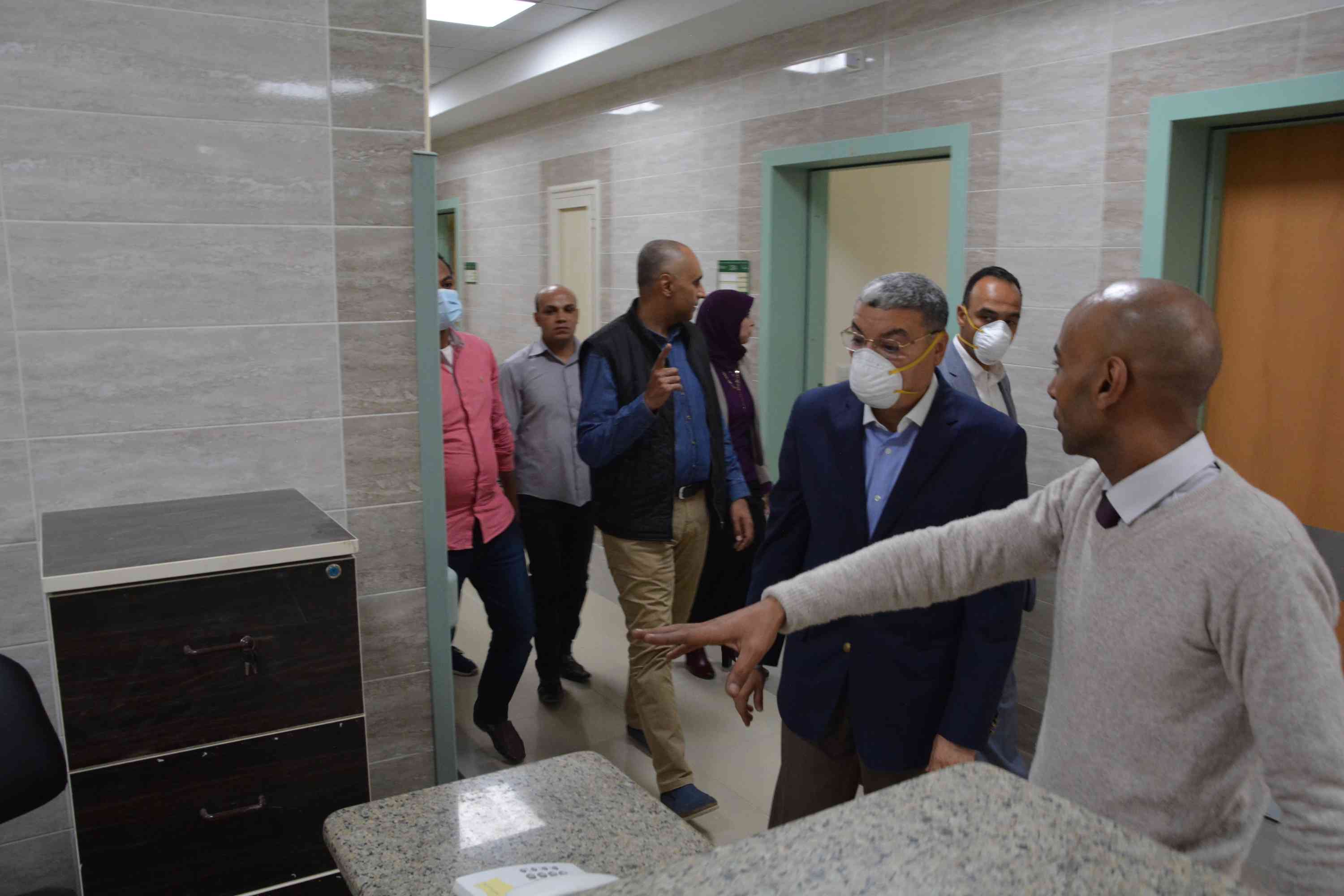  محافظ المنيا يفتتح مستشفى ملوى العام (4)