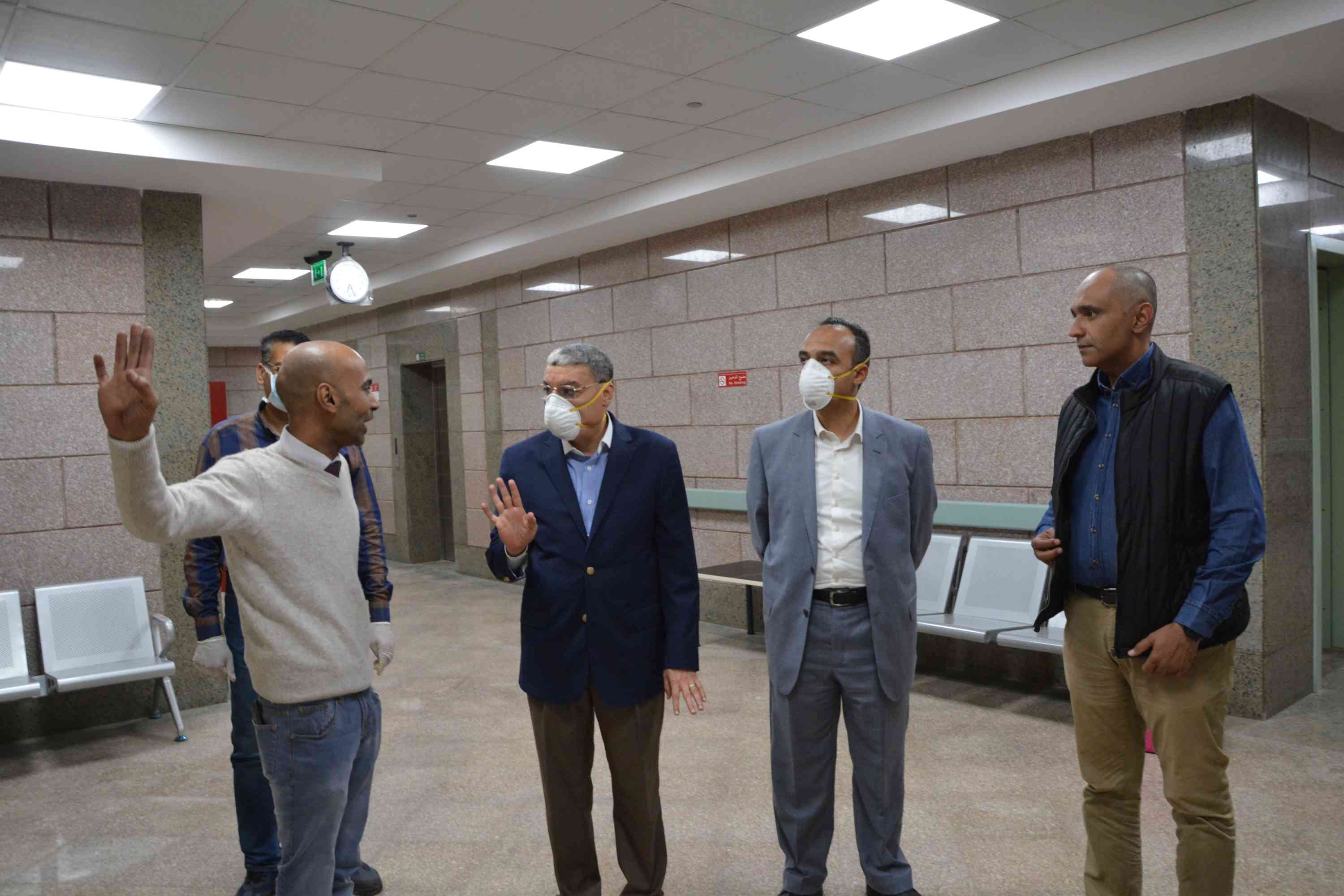  محافظ المنيا يفتتح مستشفى ملوى العام (2)