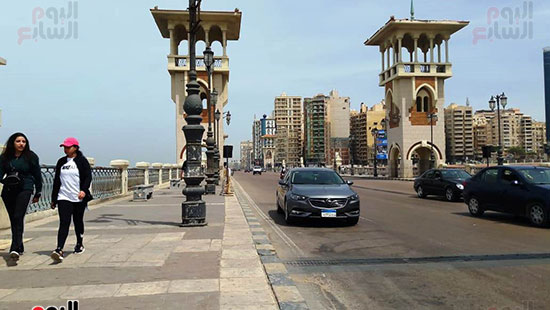 انسياب مرورى بحركة السيارات على كورنيش الإسكندرية  (2)