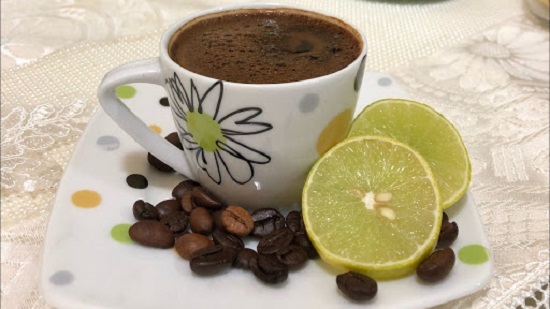 القهوة باليمون القهوة باليمون