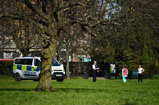 الشرطة البريطانية تطارد ممارسى الرياضة بحدائق كينسينجتون