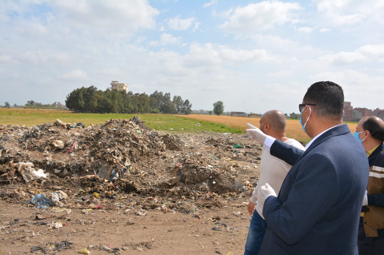 محافظ الدقهلية يتفقد مصنع تدوير القمامة بسندوب (3)