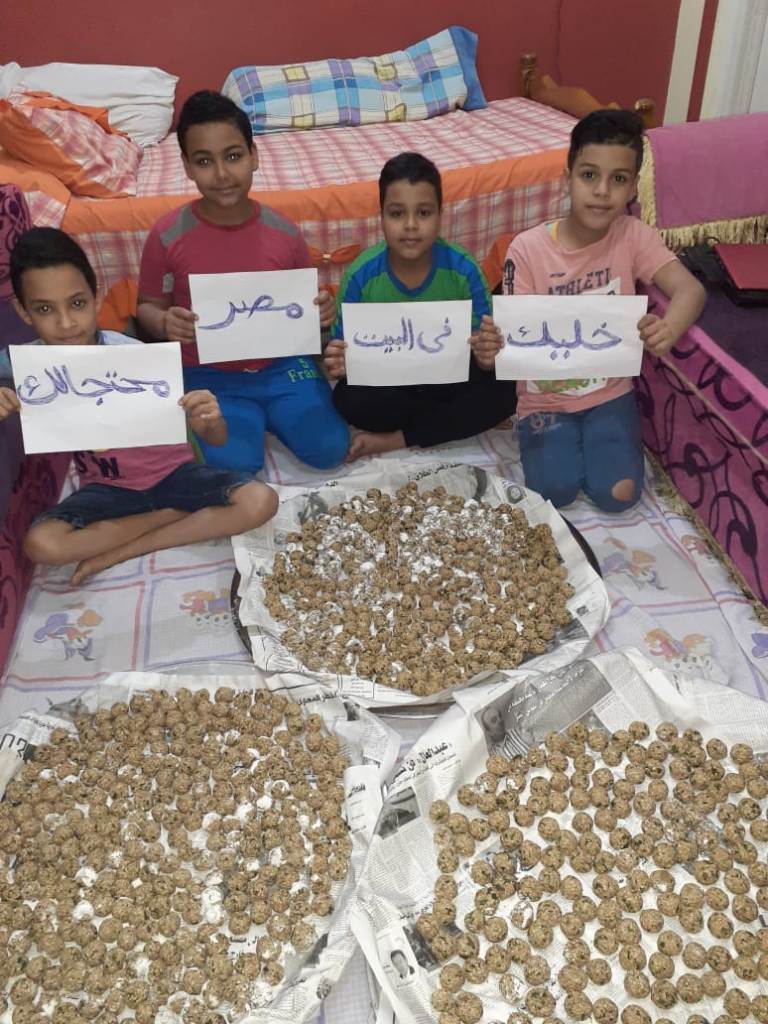 احتفال منزلى بالكباب فى مولد أبو الحجاج احتفال منزلى بالكباب فى مولد أبو الحجاج