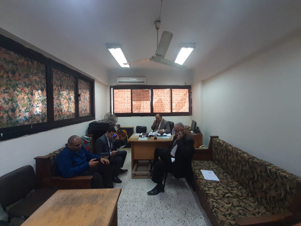 غرفة عمليات مديرية تعليم القاهرة (2)