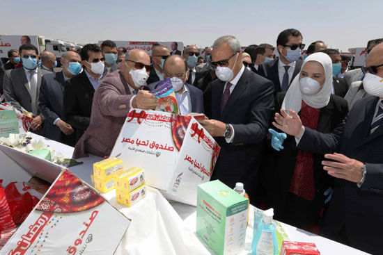 صندوق تحيا مصر يطلق قافلة مواد غذائية ومطهرات (6)