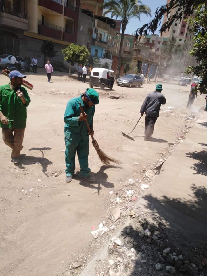 نظافة الشوارع بعد إزالة السوق